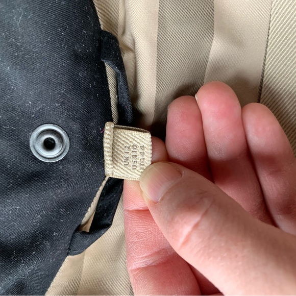 Burberry Brit Trench Coat with detachable hood - Picture 9 of 16